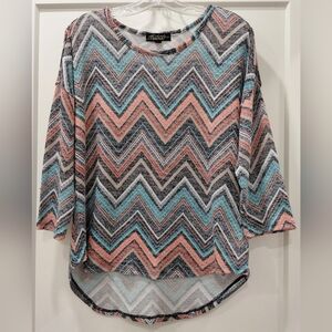 Absolutely Famous Sz XL  Pink and Blue Chevron Long Sleeve Top